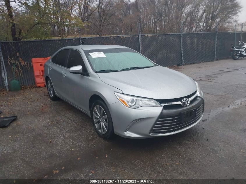 2016 TOYOTA CAMRY XLE