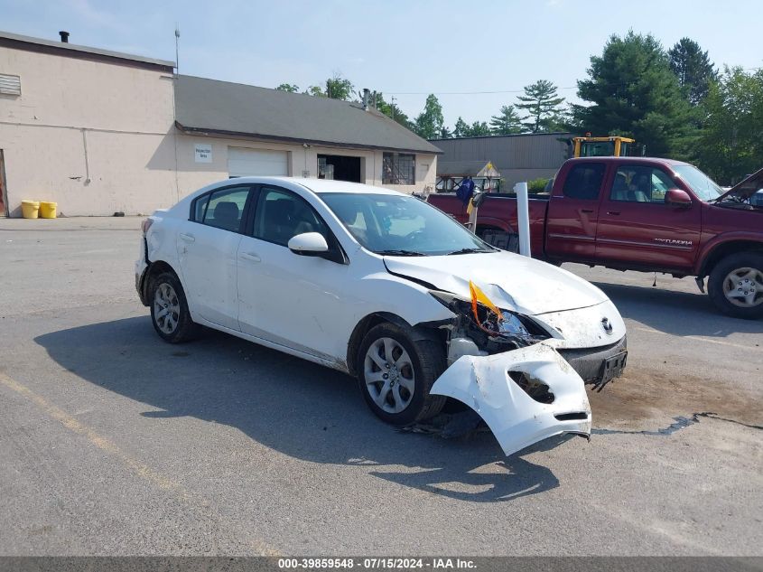 2013 MAZDA 3 I