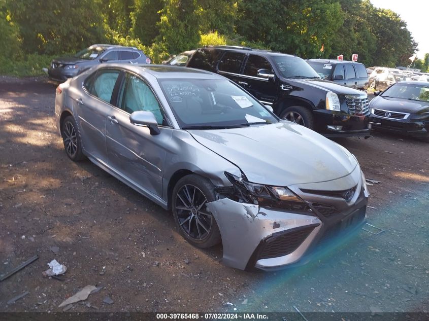 2022 TOYOTA CAMRY SE HYBRID