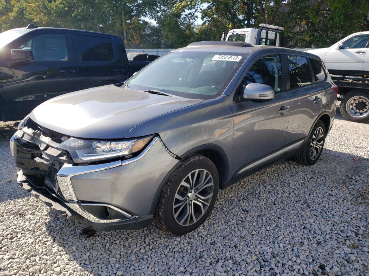 2017 MITSUBISHI OUTLANDER SE