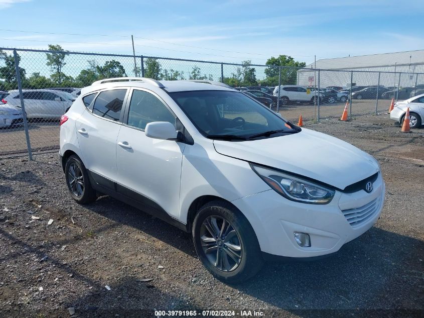 2015 HYUNDAI TUCSON SE