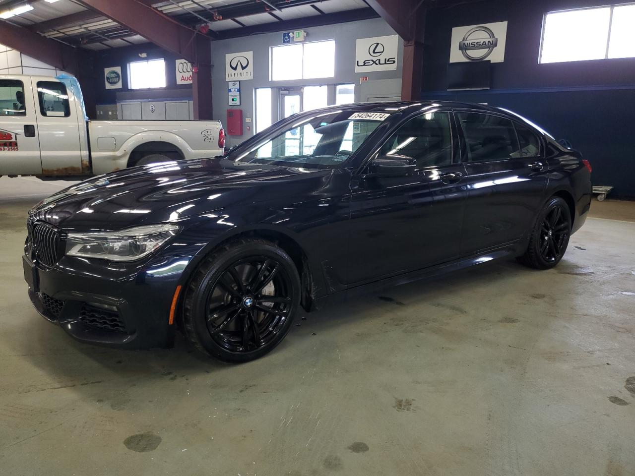 2018 BMW 750 XI