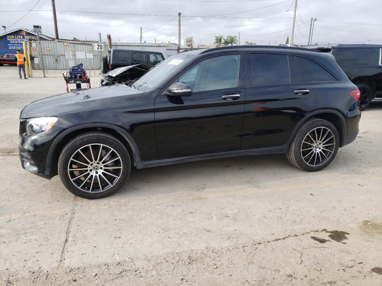 2019 MERCEDES-BENZ GLC 300