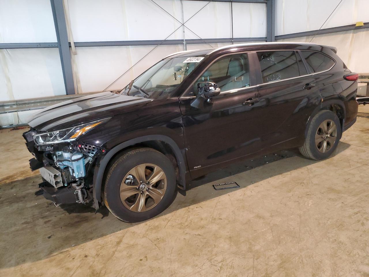 2023 TOYOTA HIGHLANDER HYBRID BRONZE EDITION