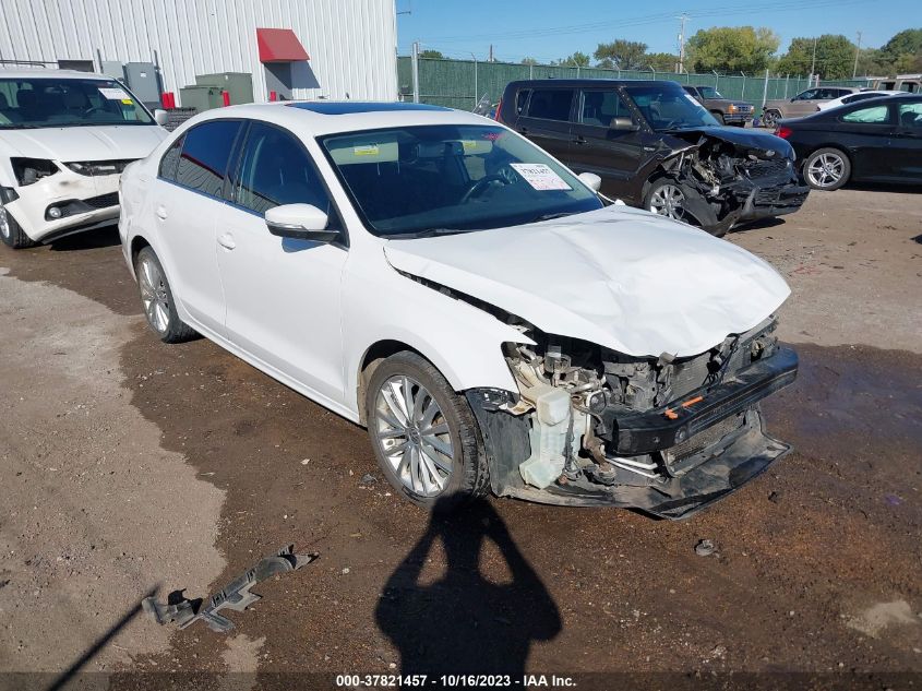 2013 VOLKSWAGEN JETTA 2.0L TDI