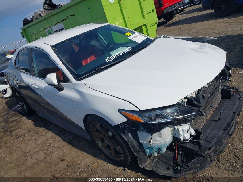 2019 TOYOTA CAMRY SE