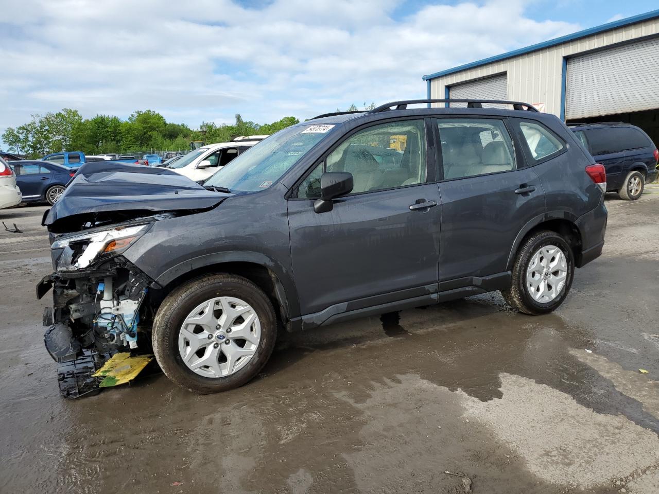 2022 SUBARU FORESTER