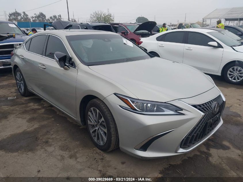 2022 LEXUS ES 300H