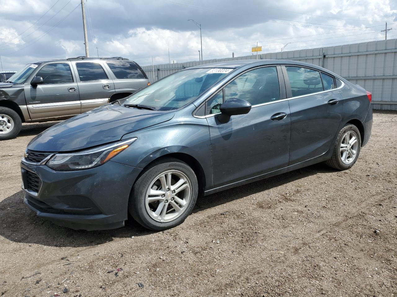 2017 CHEVROLET CRUZE LT