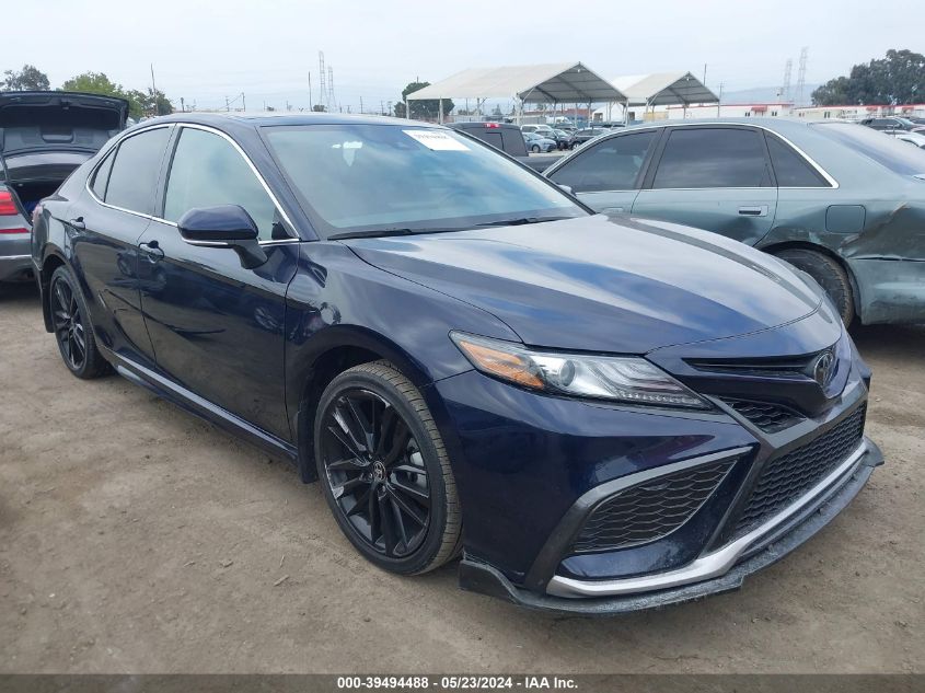 2021 TOYOTA CAMRY XSE