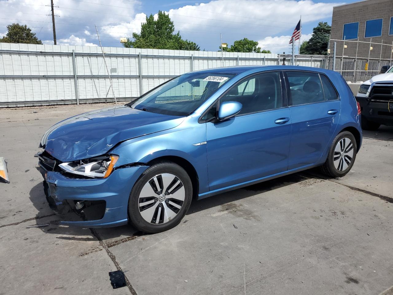 2016 VOLKSWAGEN E-GOLF SE