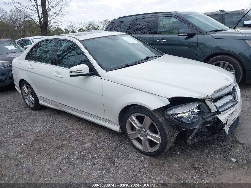 2011 MERCEDES-BENZ C 300 LUXURY/SPORT