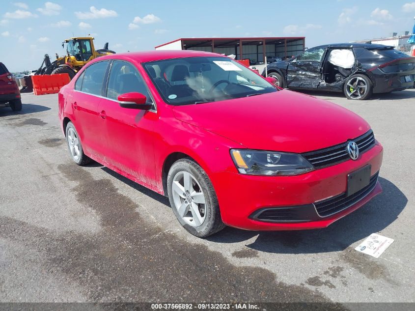 2013 VOLKSWAGEN JETTA 2.0L TDI