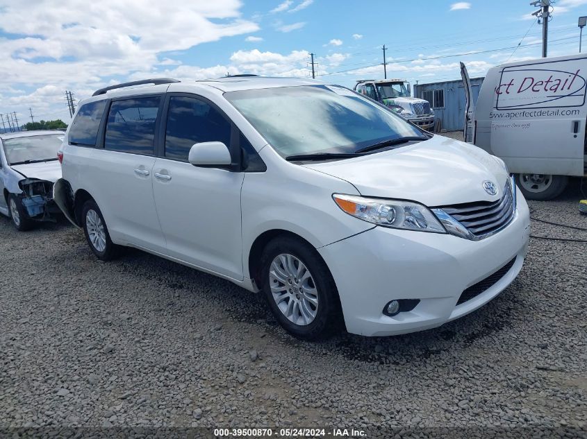 2017 TOYOTA SIENNA XLE 8 PASSENGER