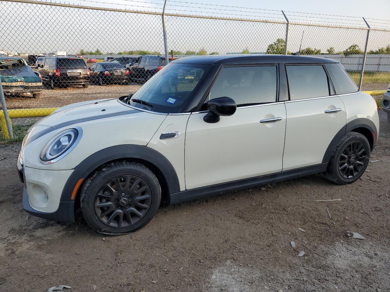 2021 MINI COOPER