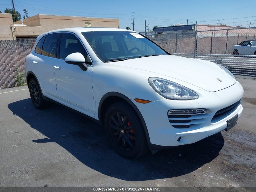 2014 PORSCHE CAYENNE