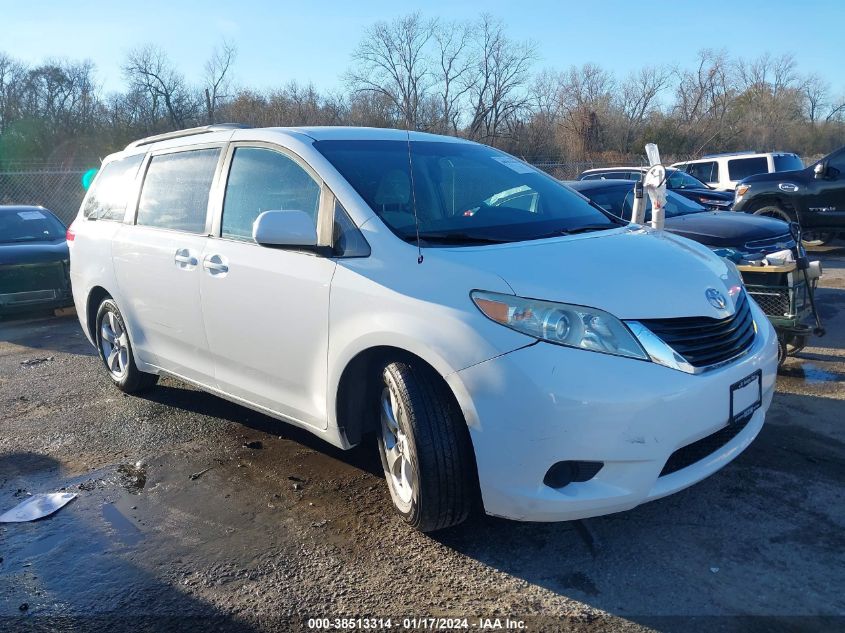 2011 TOYOTA SIENNA LE V6