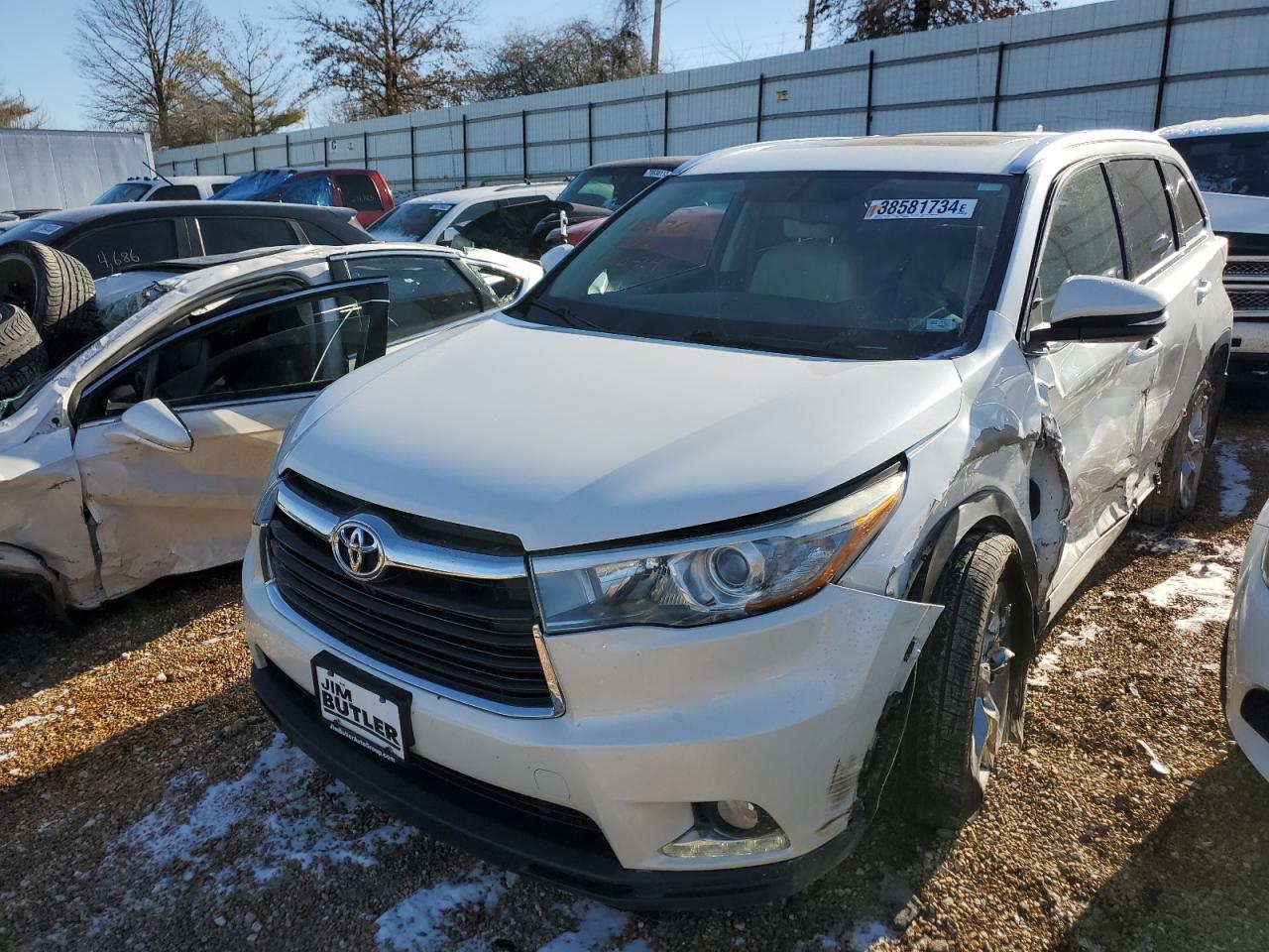 2016 TOYOTA HIGHLANDER LIMITED