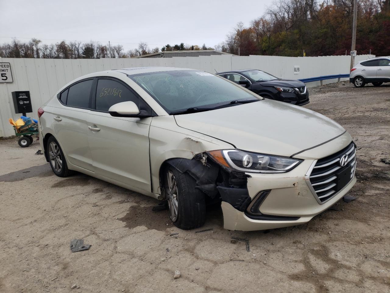 2017 HYUNDAI ELANTRA SE