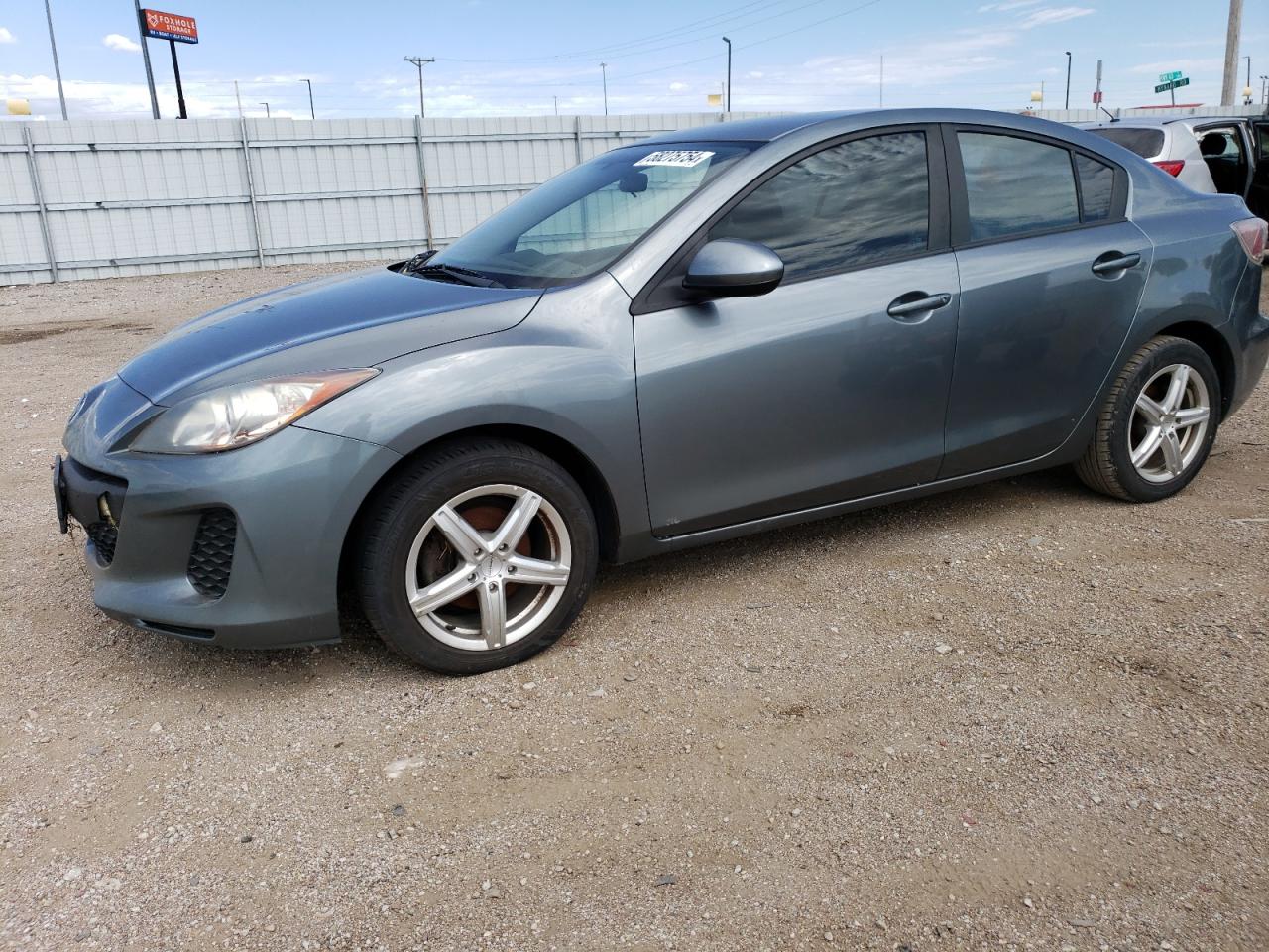 2013 MAZDA 3 I