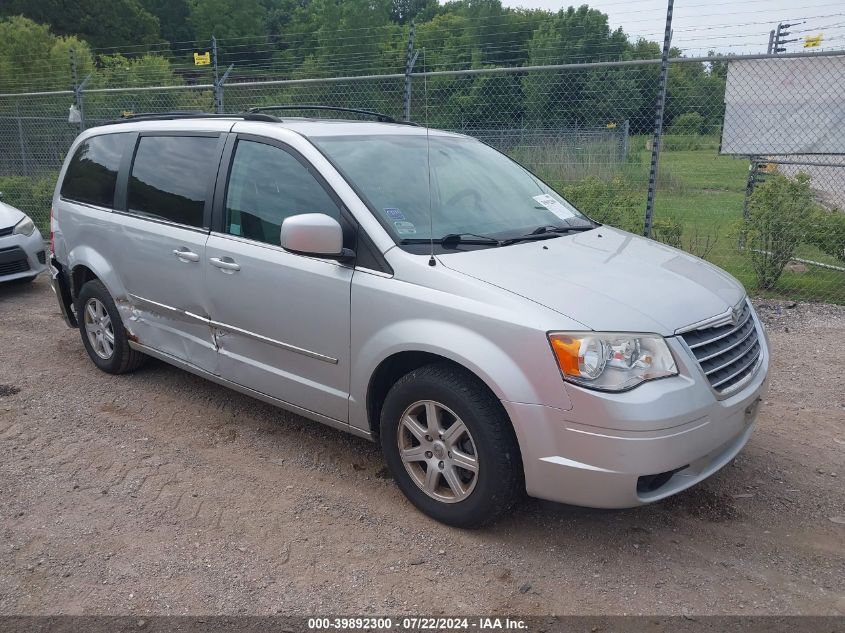 2010 CHRYSLER TOWN & COUNTRY TOURING PLUS