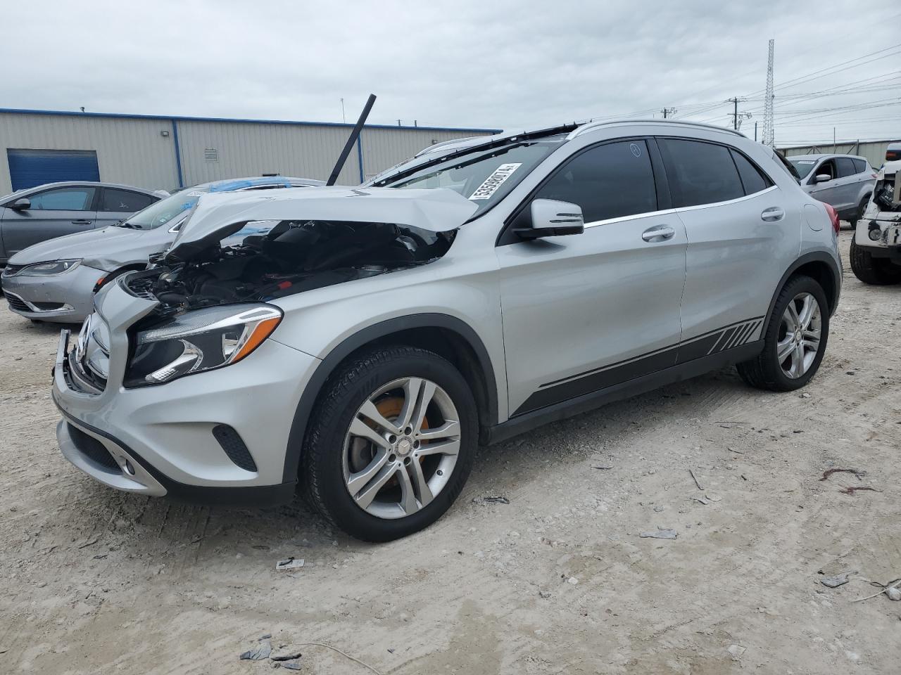 2016 MERCEDES-BENZ GLA 250