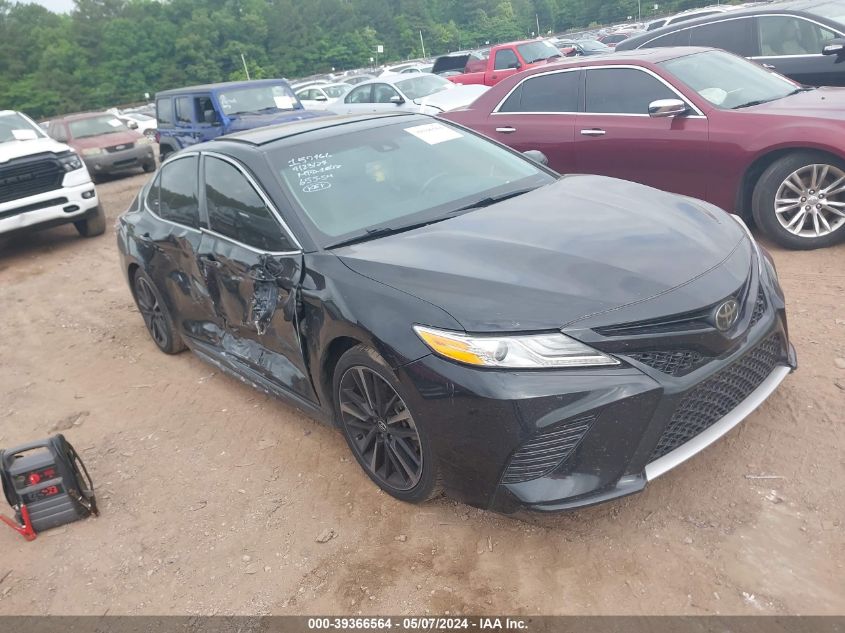 2020 TOYOTA CAMRY XSE