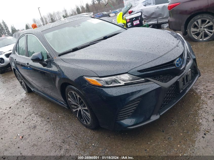 2018 TOYOTA CAMRY HYBRID SE