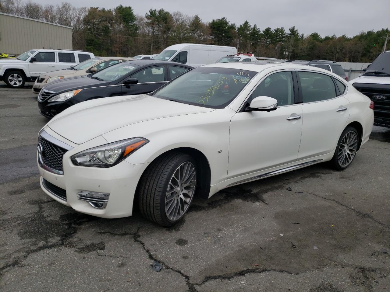 2017 INFINITI Q70L 3.7