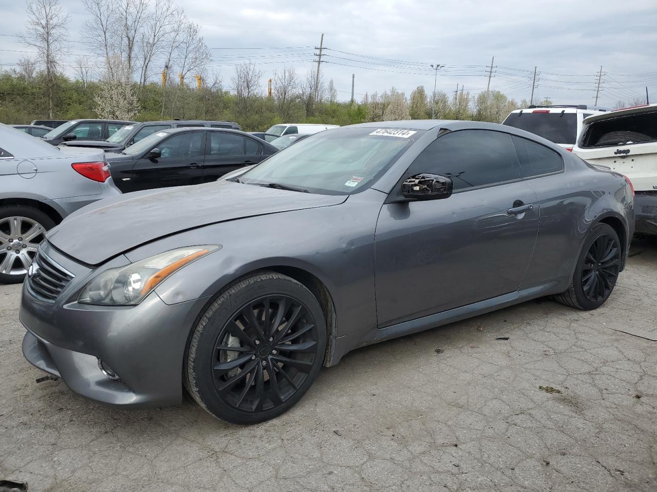 2013 INFINITI G37