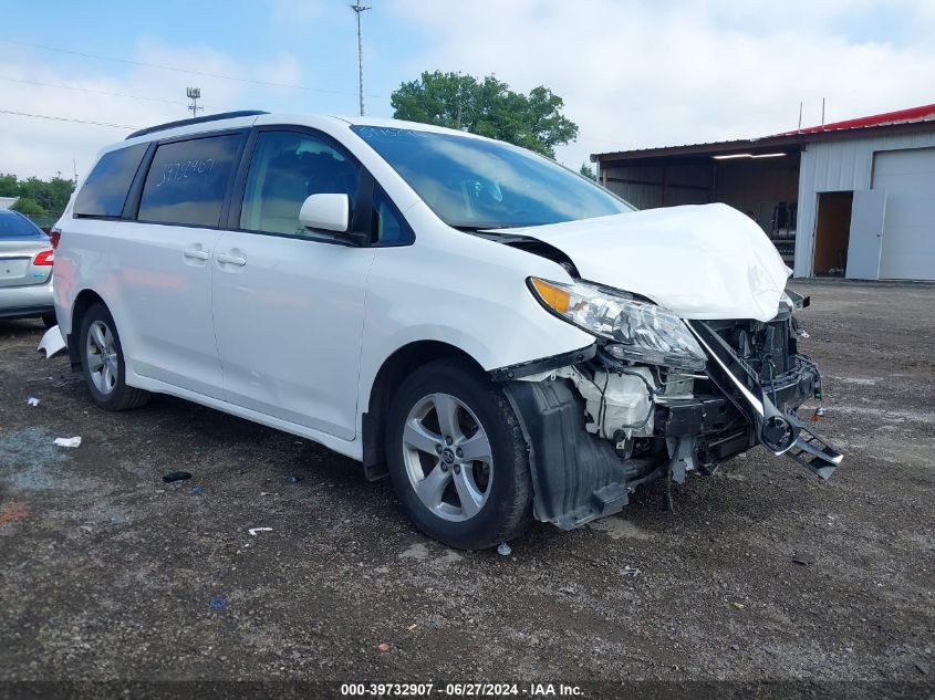 2018 TOYOTA SIENNA LE 8 PASSENGER