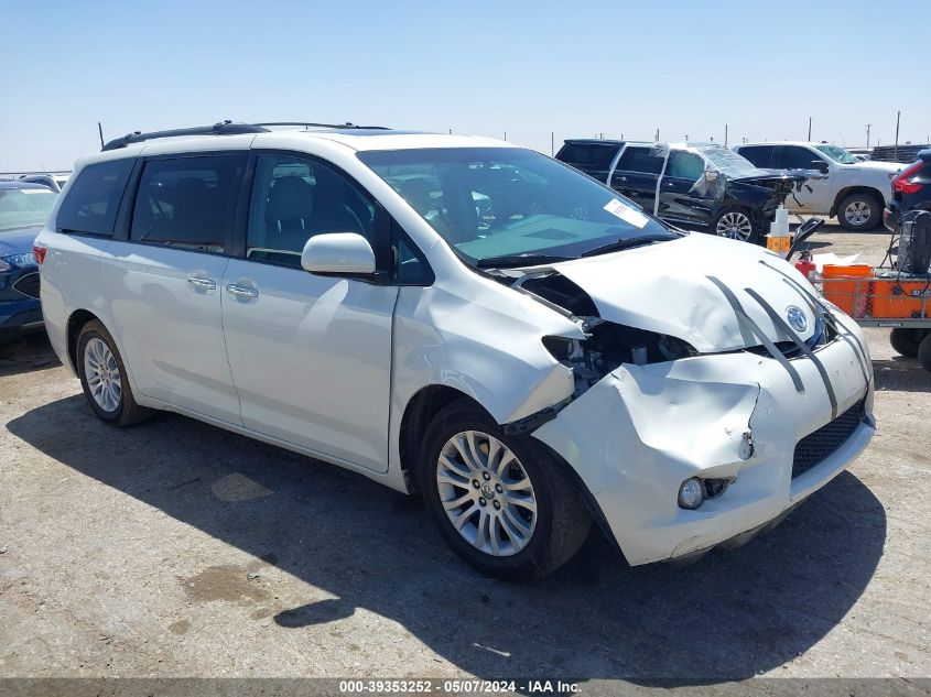 2017 TOYOTA SIENNA XLE PREMIUM 8 PASSENGER