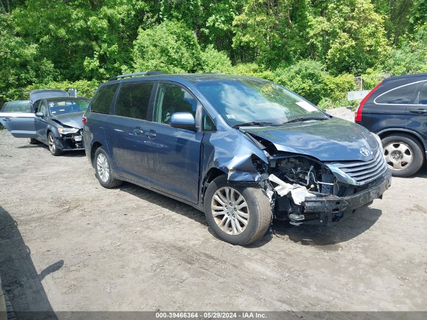 2015 TOYOTA SIENNA XLE 8 PASSENGER