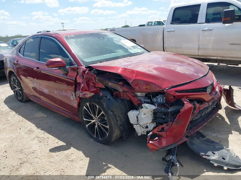 2018 TOYOTA CAMRY SE