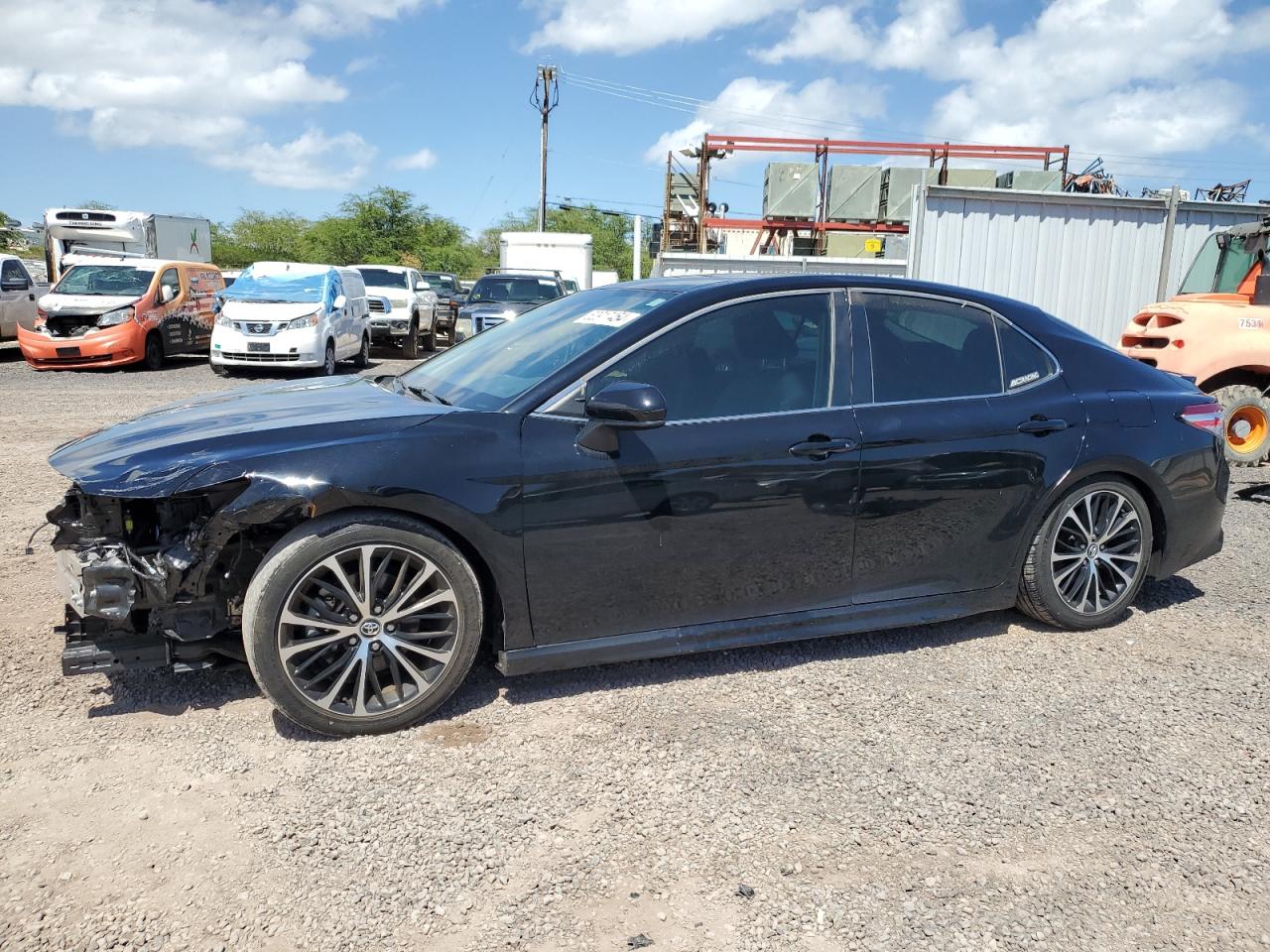 2020 TOYOTA CAMRY SE