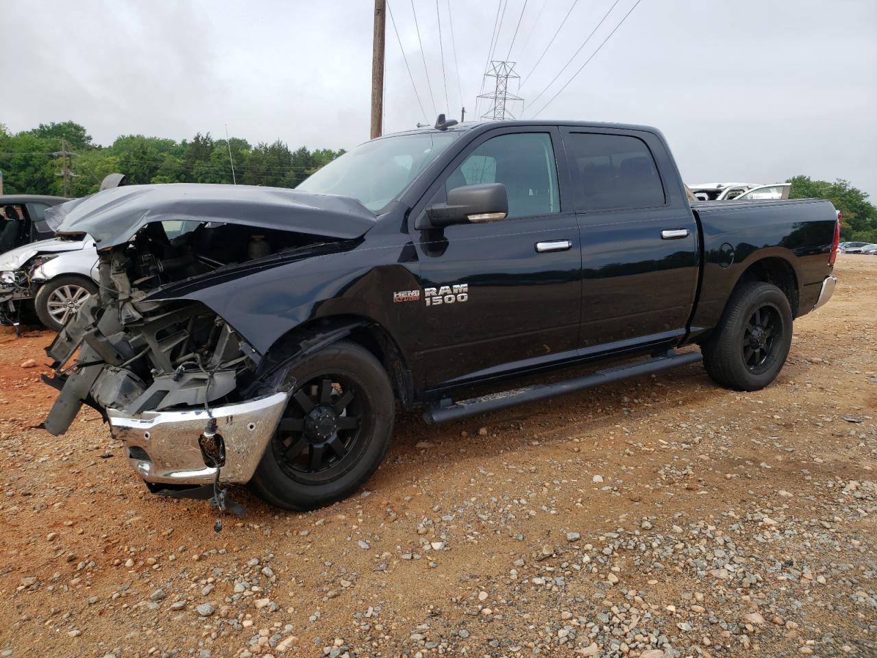 2017 RAM 1500 SLT