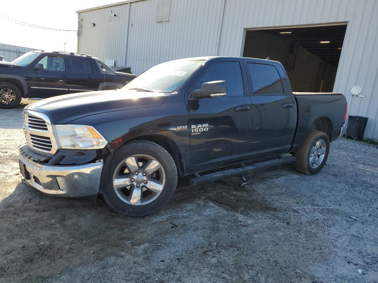 2019 RAM 1500 CLASSIC SLT