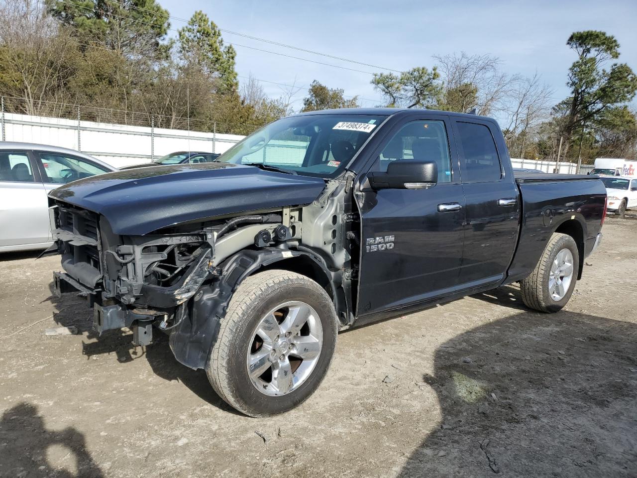 2016 RAM 1500 SLT