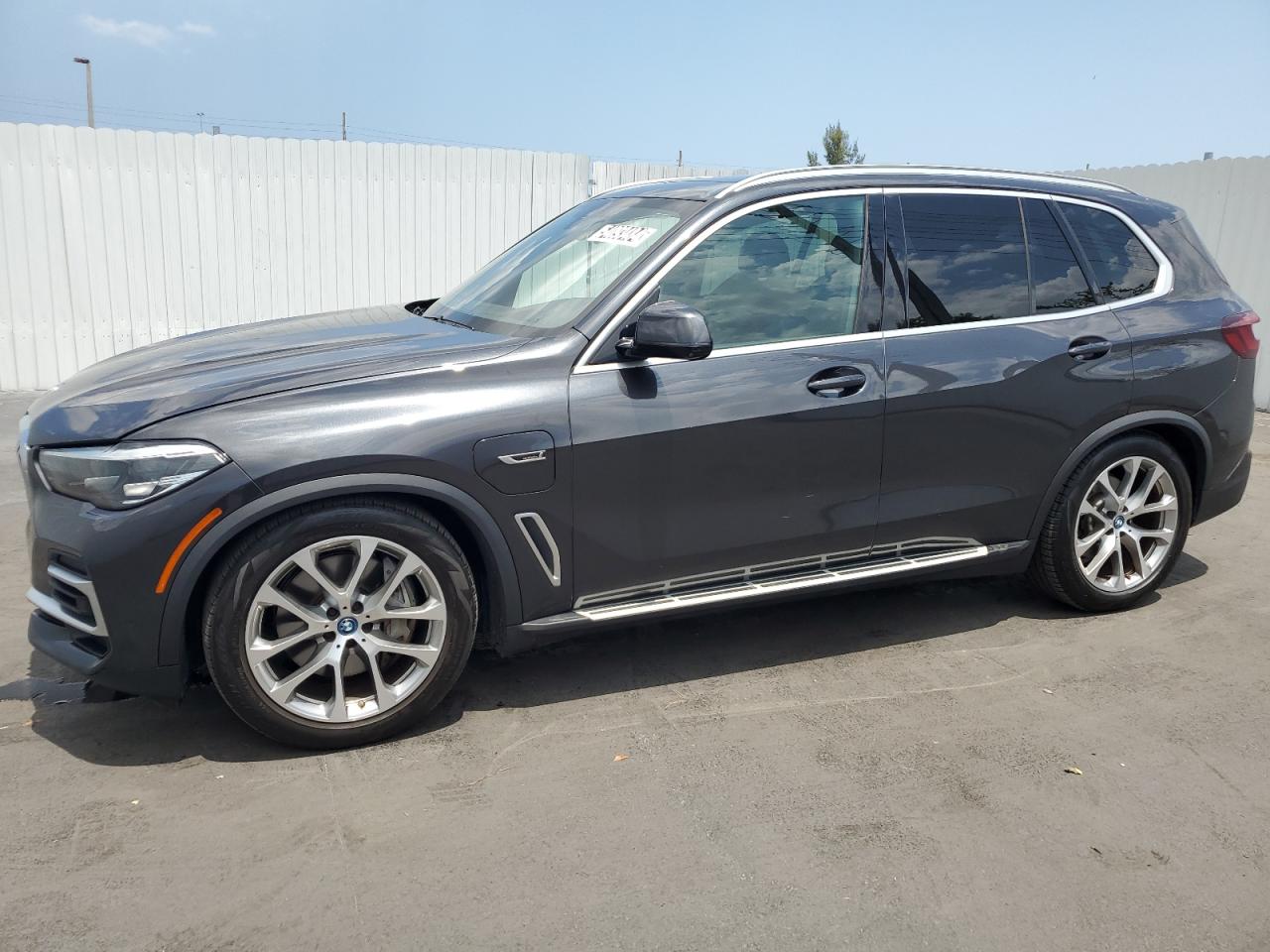 2022 BMW X5 XDRIVE45E