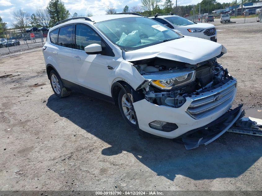 2017 FORD ESCAPE SE