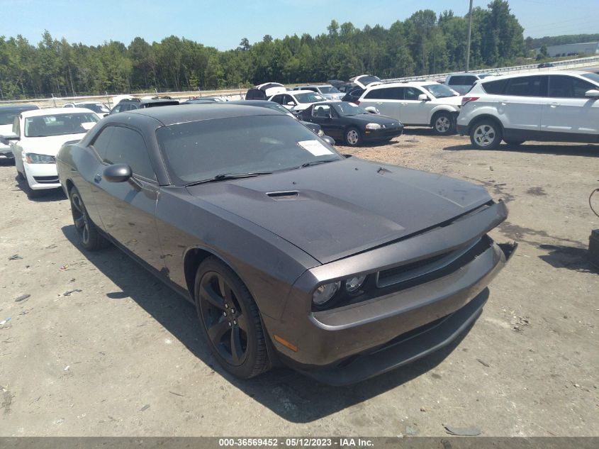 2013 DODGE CHALLENGER SXT