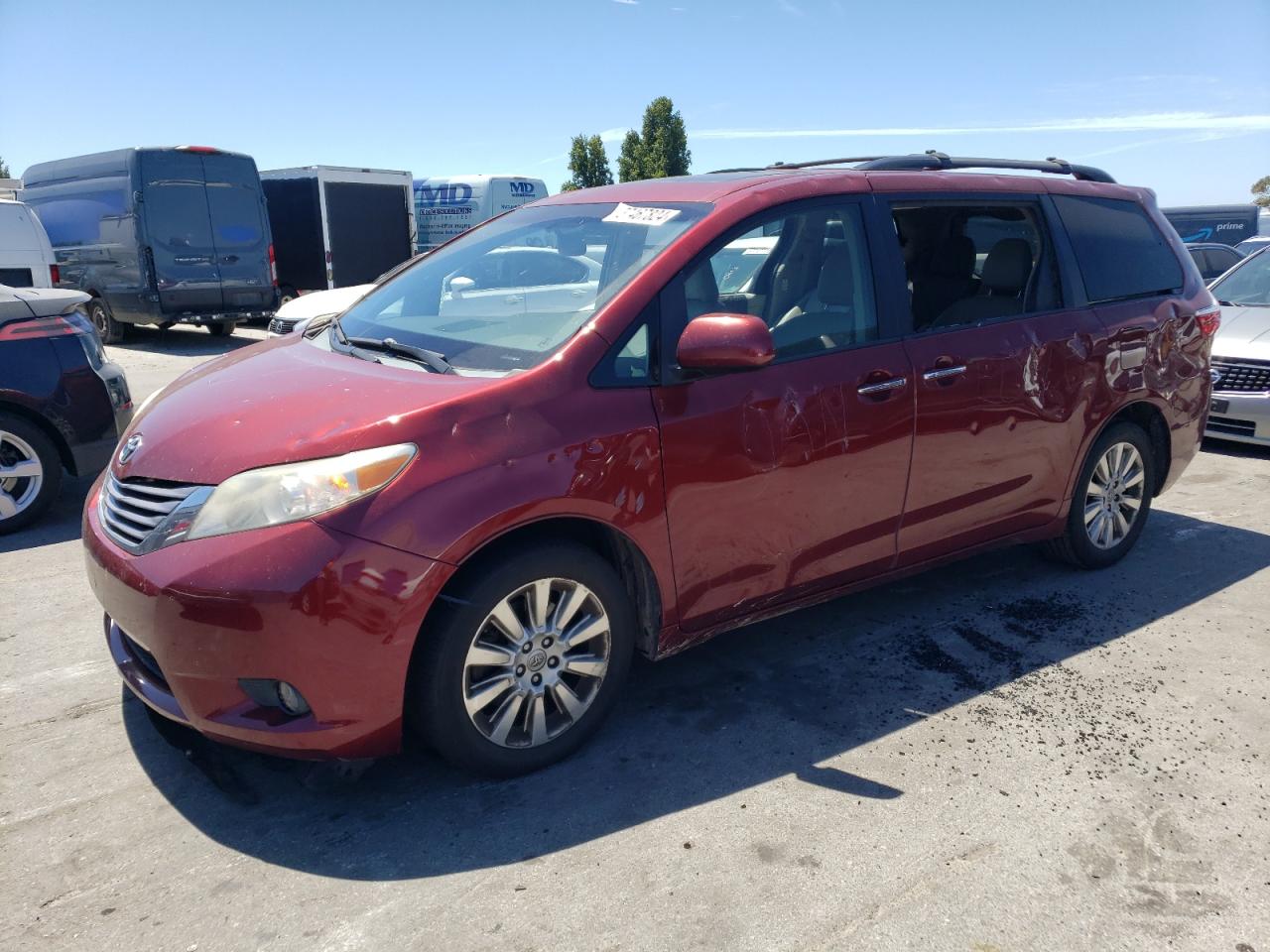 2015 TOYOTA SIENNA XLE