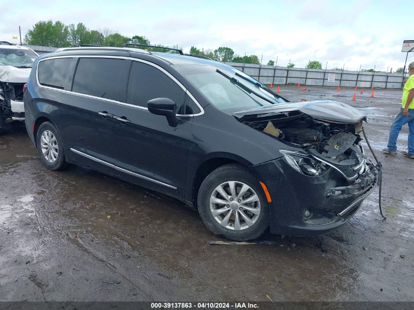 2019 CHRYSLER PACIFICA TOURING L