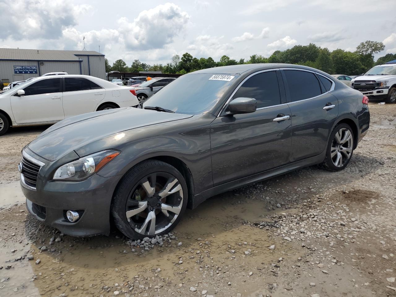 2013 INFINITI M56 X