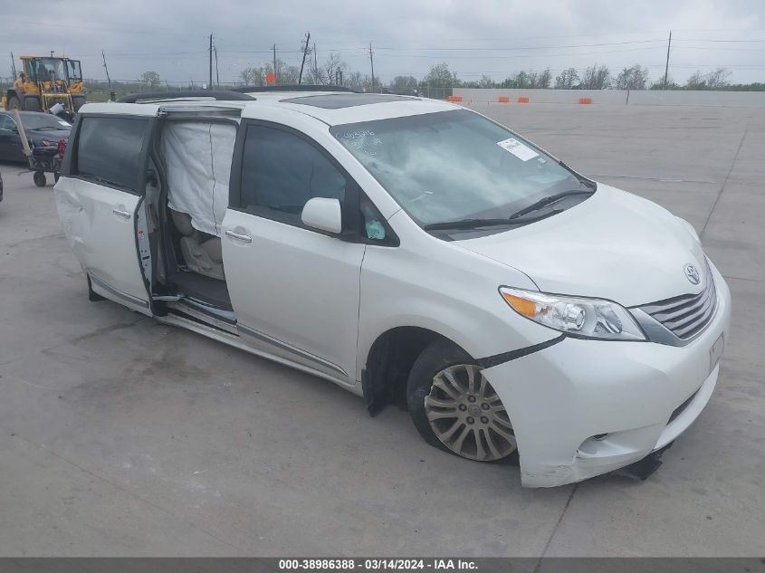 2017 TOYOTA SIENNA XLE 8 PASSENGER