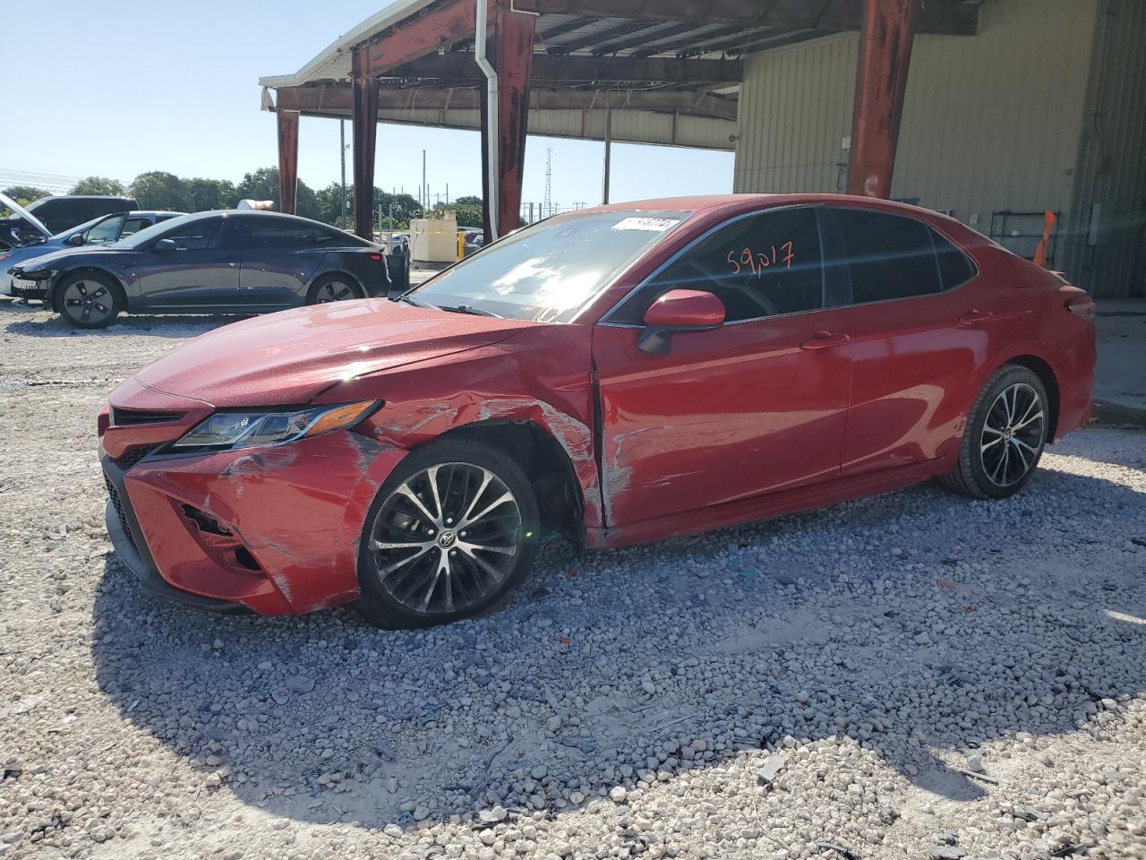 2020 TOYOTA CAMRY SE