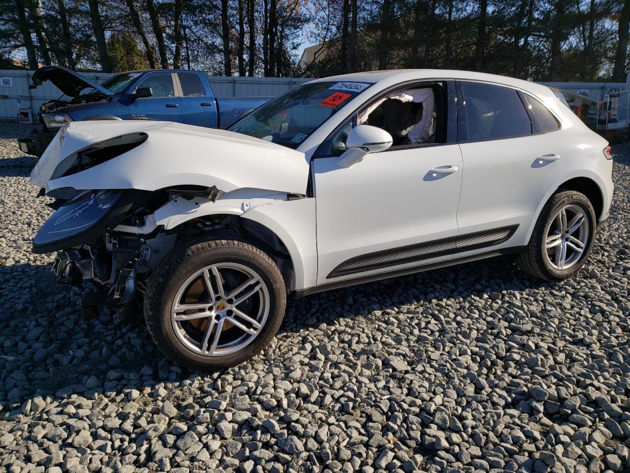 2023 PORSCHE MACAN BASE