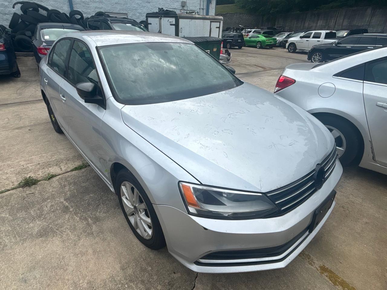 2015 VOLKSWAGEN JETTA SE