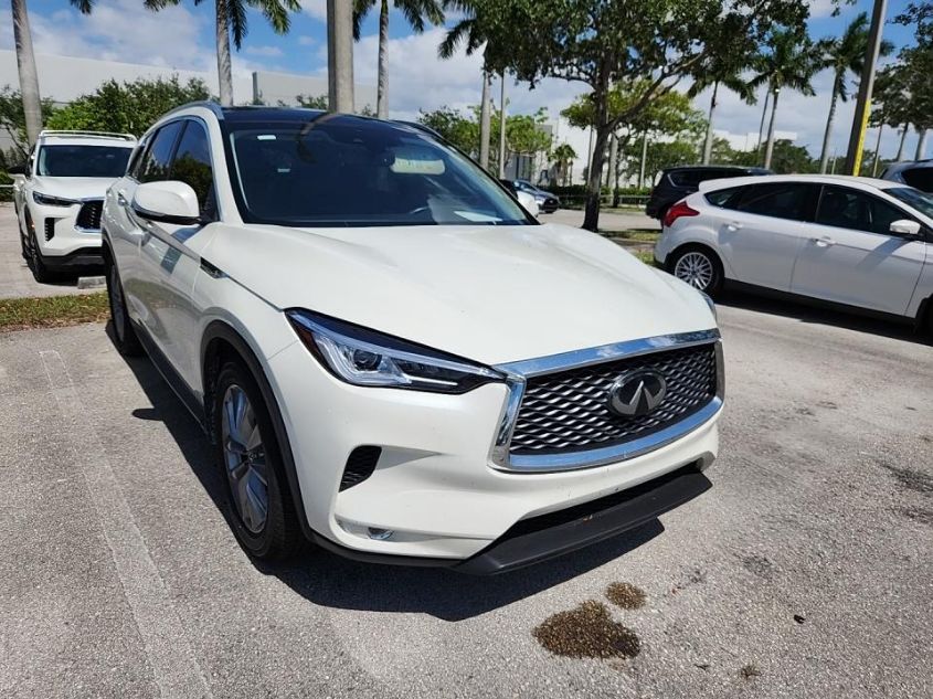 2021 INFINITI QX50 LUXE