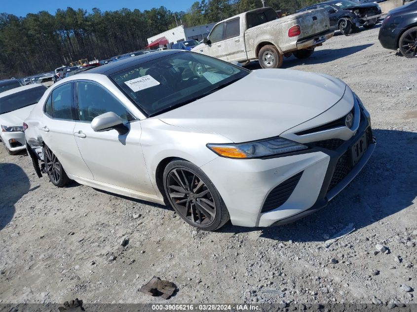 2020 TOYOTA CAMRY XSE